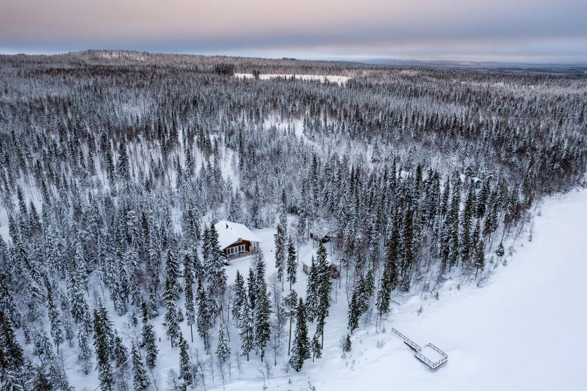 Napapiirin Jaervilomat Hotell Luukonniemi Exteriör bild