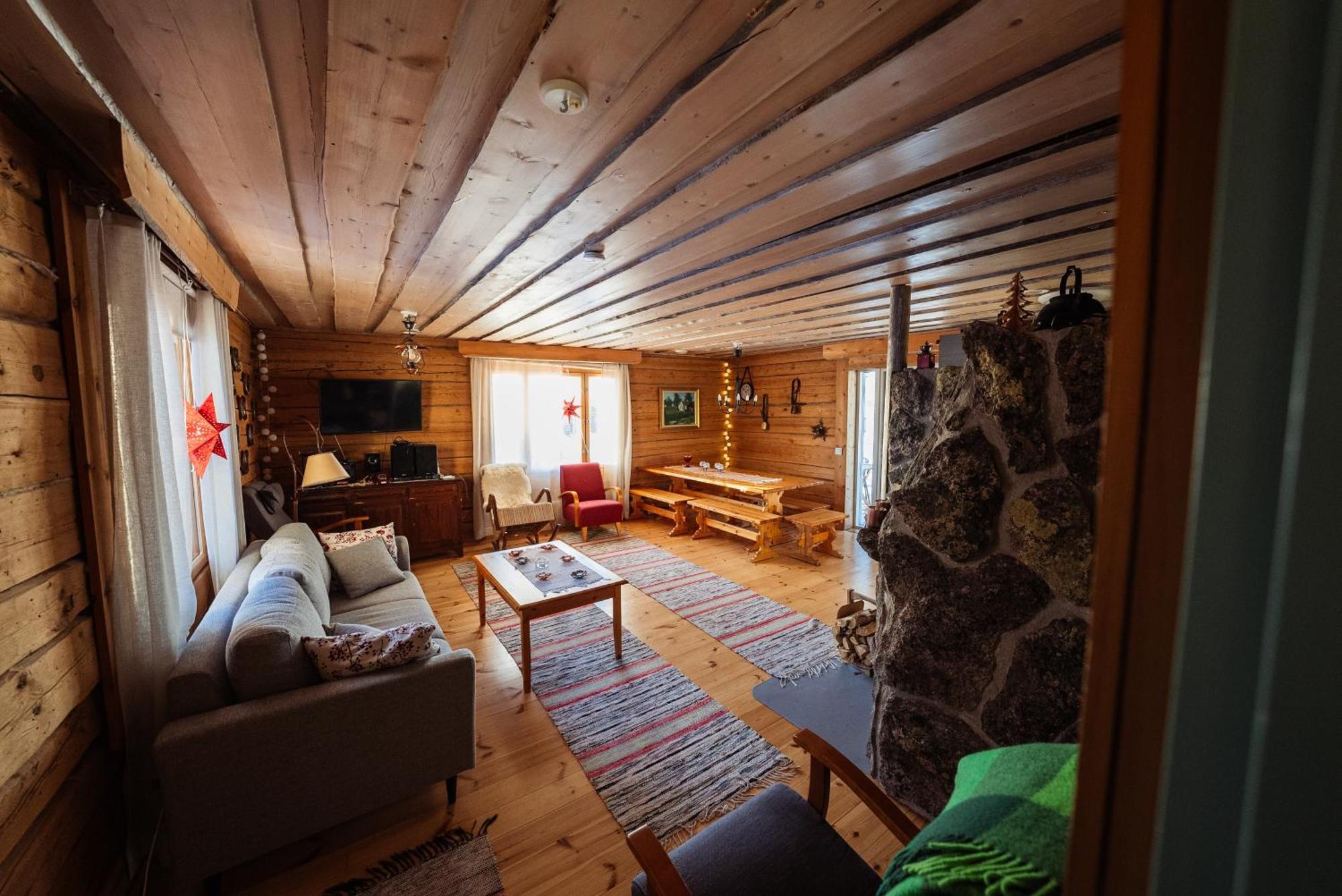Napapiirin Jaervilomat Hotell Luukonniemi Exteriör bild