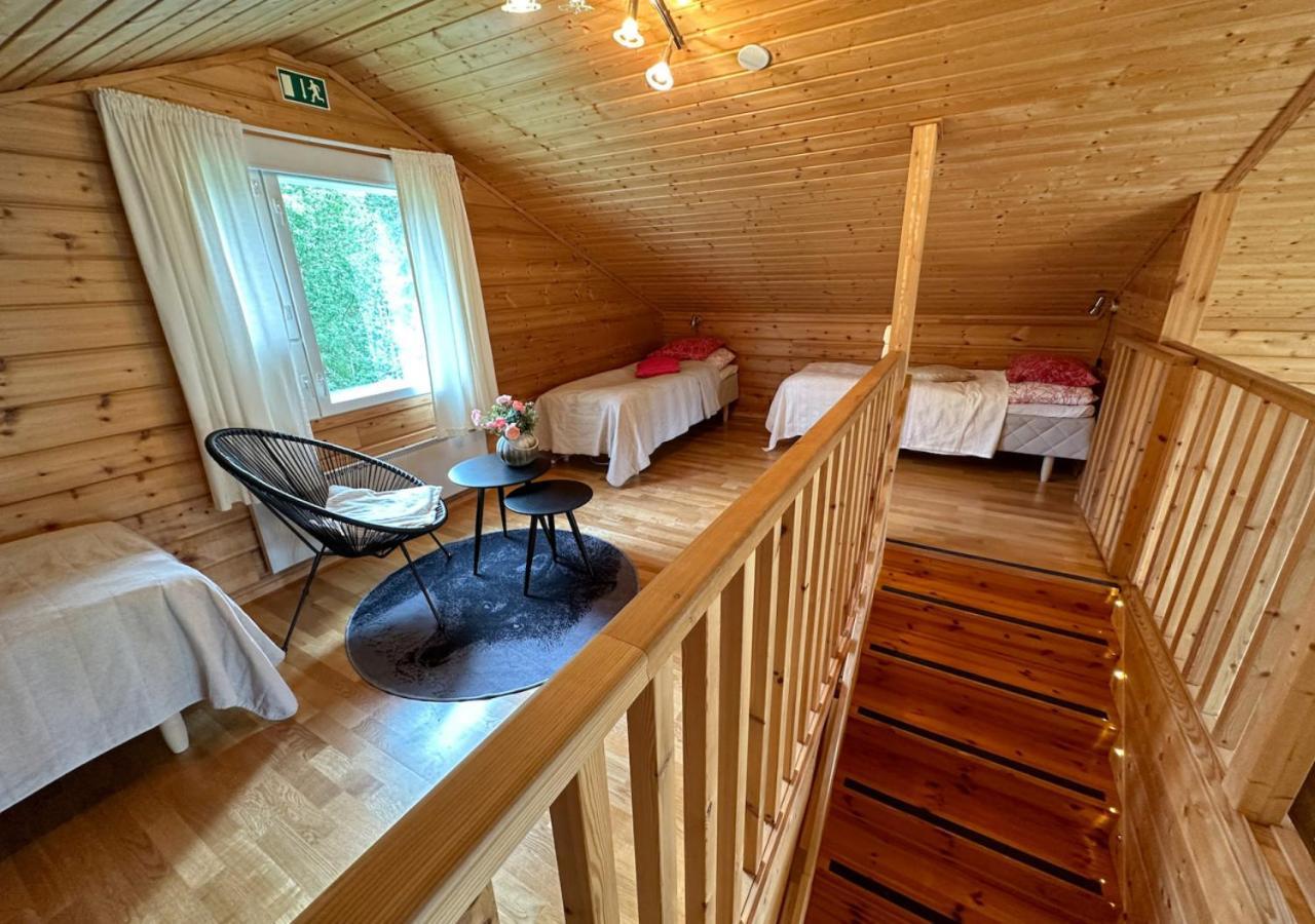 Napapiirin Jaervilomat Hotell Luukonniemi Exteriör bild